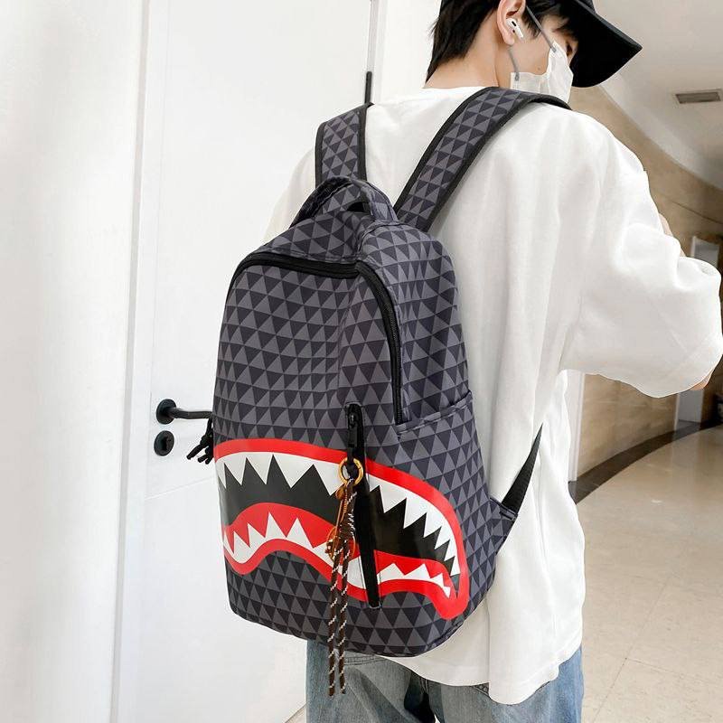 MOCHILA CON DISEÑO DE TIBURON - Imagen 3